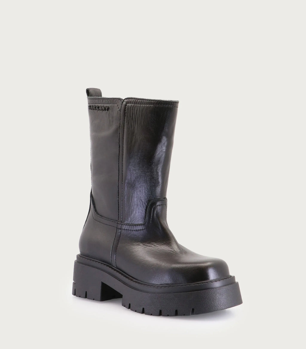 Bota Nicks