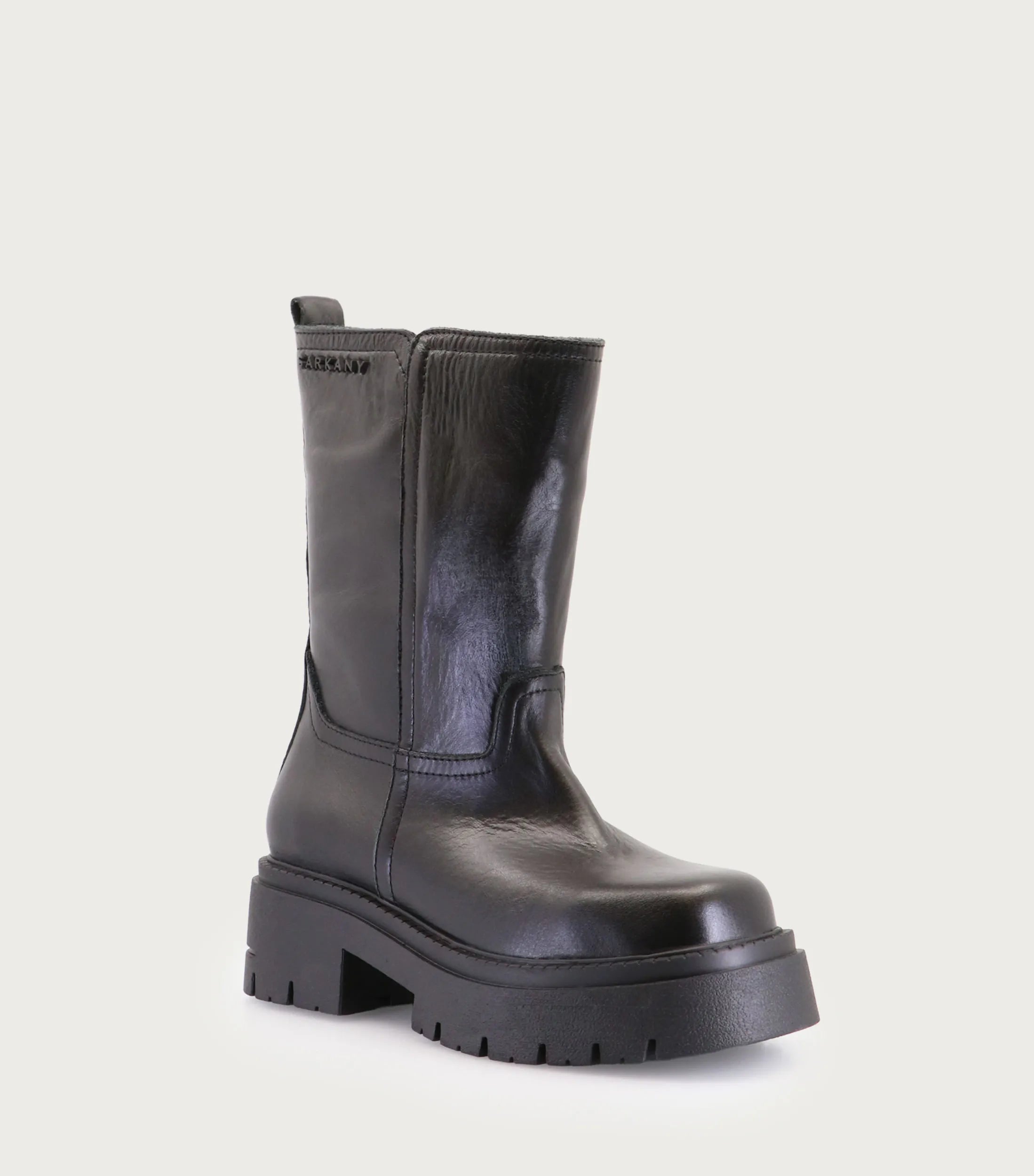Bota Nicks