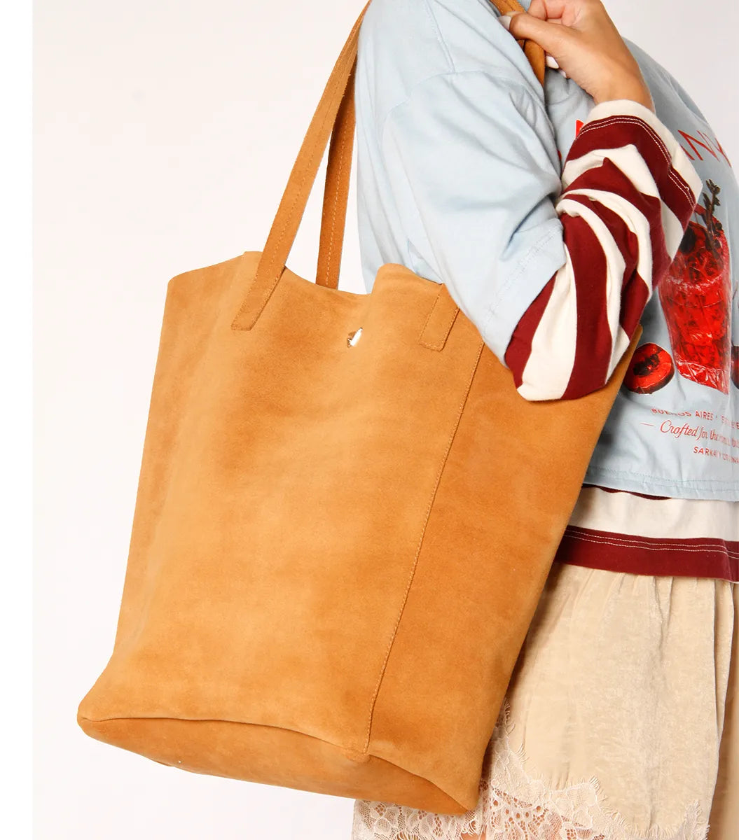 Cartera Brock