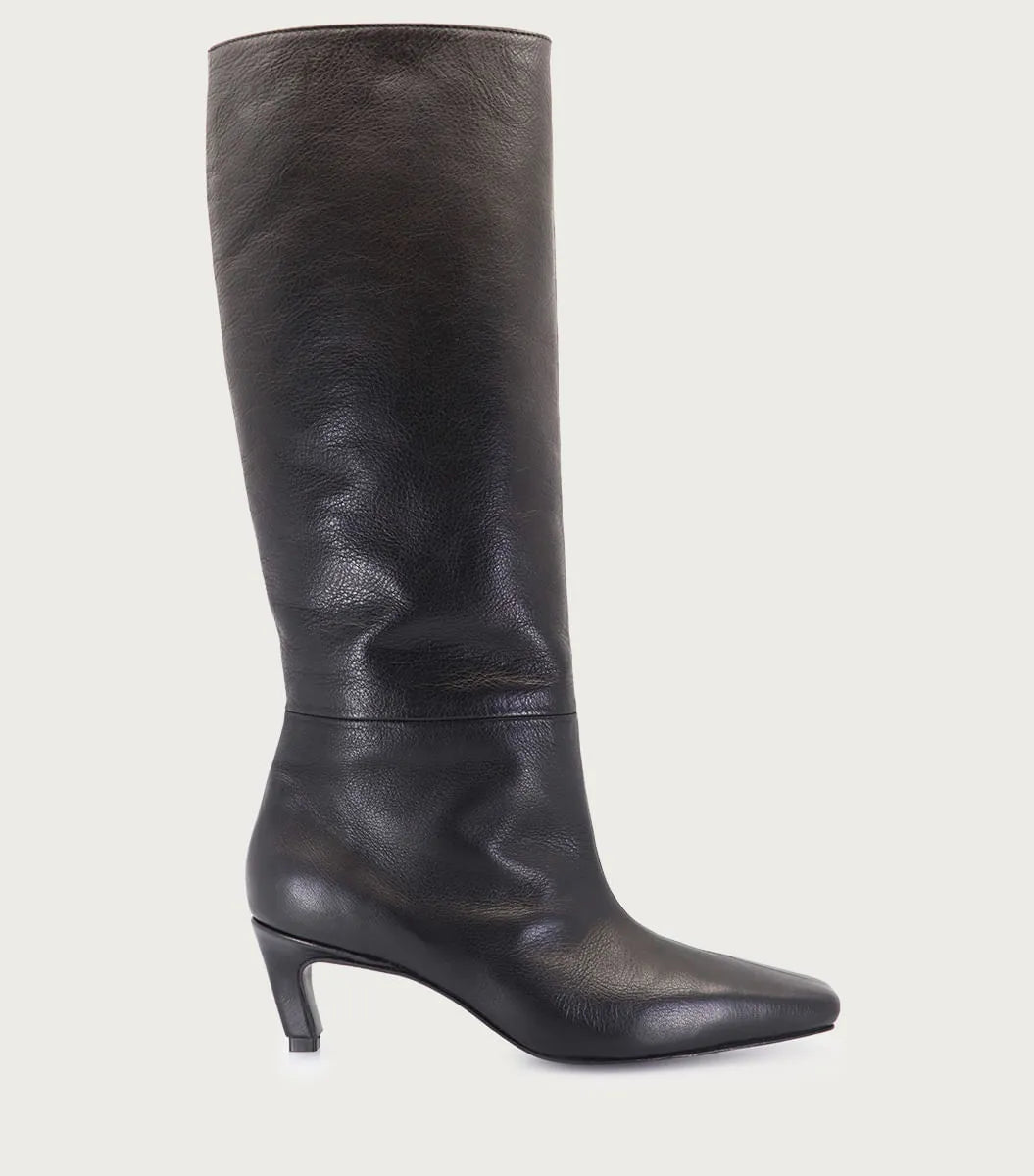 Bota Sheil