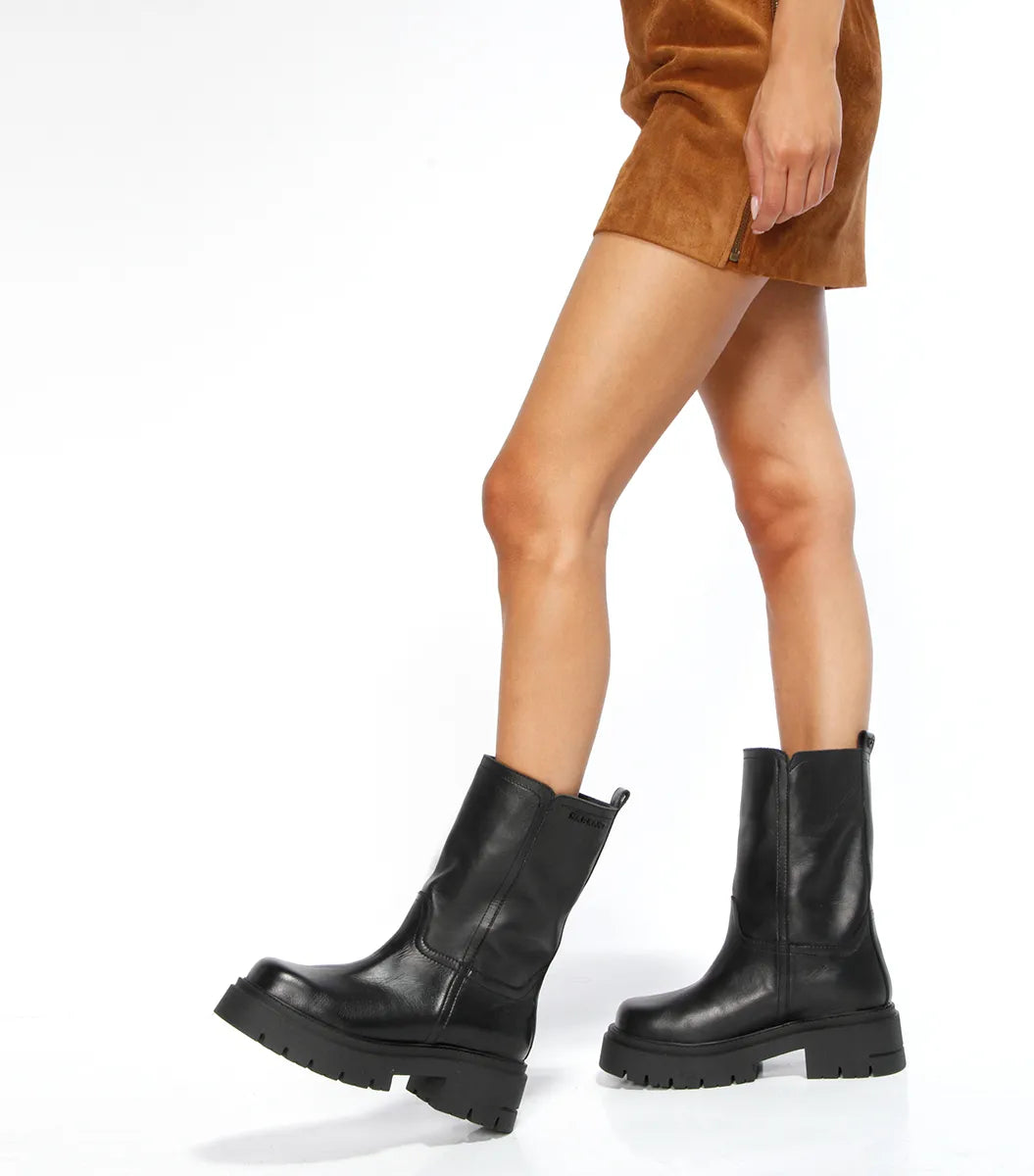 Bota Nicks
