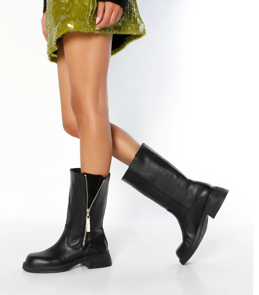 Bota Debbi