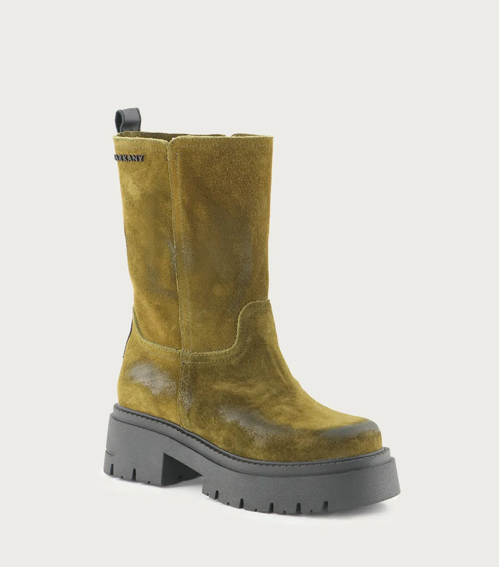 Bota Nicks