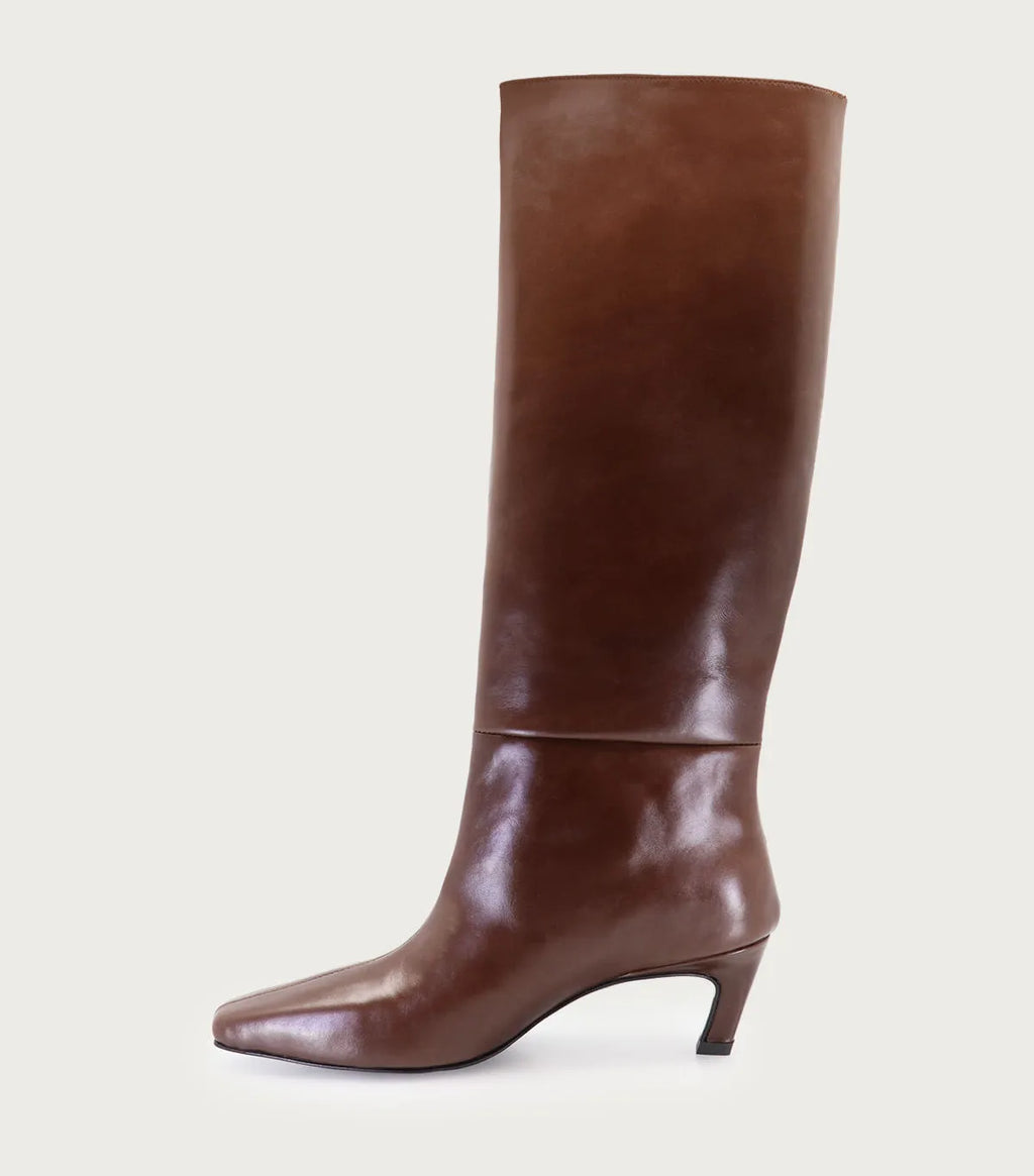 Bota Sheil
